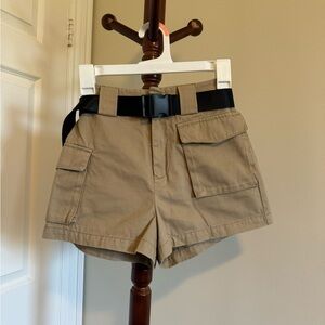 Aritzia (TNA) Cargo Short - Size XXS - Tawny / Tan
